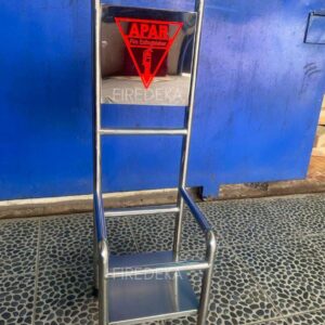 rak apar ukuran sedang silver